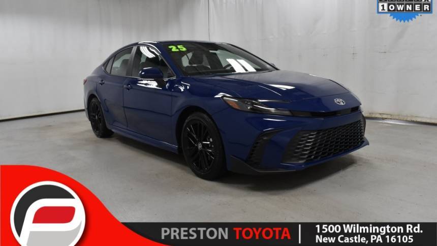 2025 Toyota Camry SE — Sedan — 4,957 mi — New Castle, PA