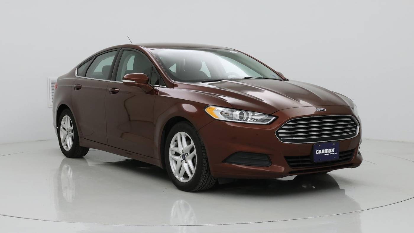 2016 Ford Fusion SE — Sedan — 49,378 mi — Lynchburg, VA
