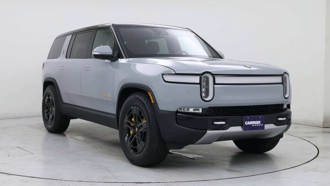 2023 Rivian R1S