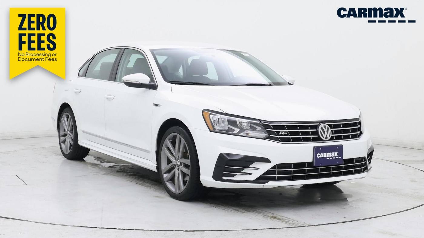 2017 Volkswagen Passat R-Line