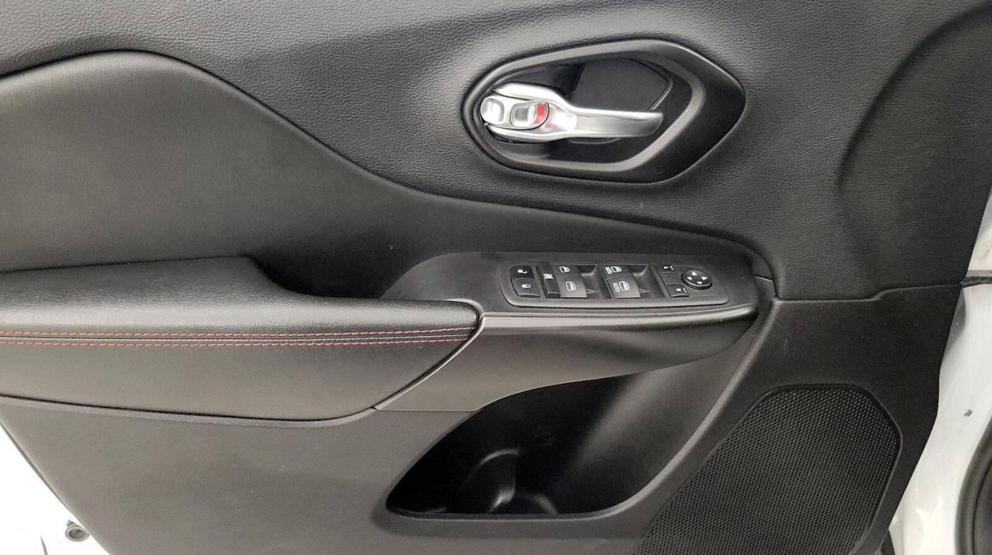 2022 Jeep Cherokee Trailhawk — SUV — 57,028 mi — Milwaukie, OR