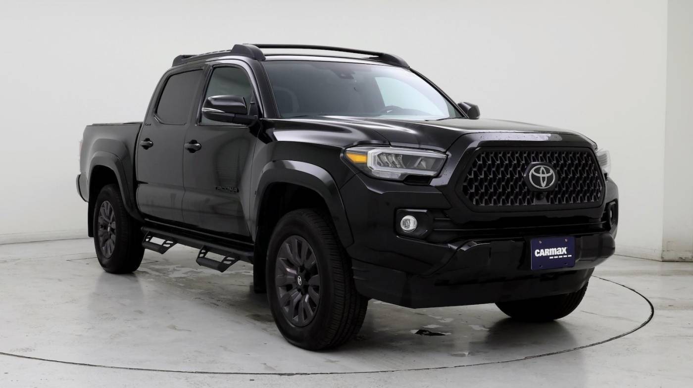 2023 Toyota Tacoma Limited — Pickup Truck — 15,546 mi — Milwaukie, OR