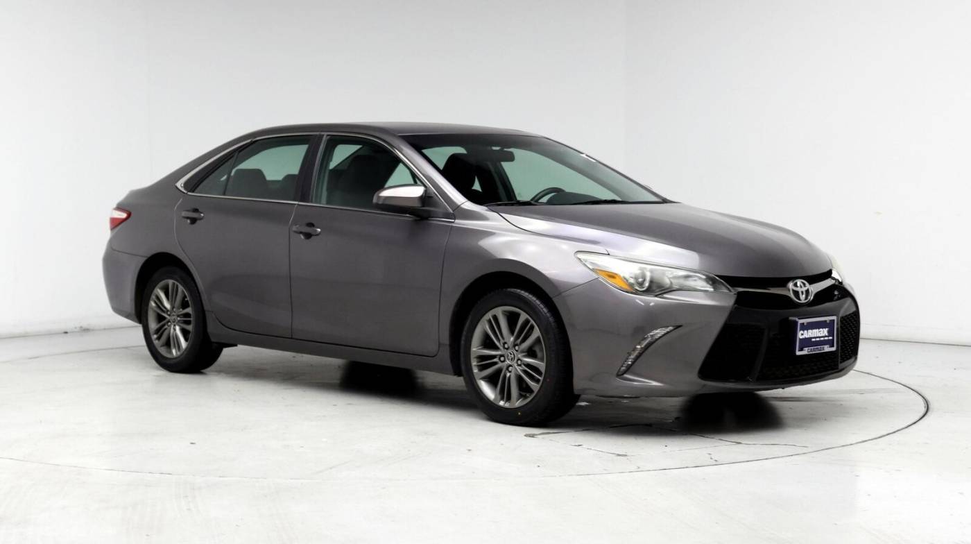 2015 Toyota Camry SE — Sedan — 67,575 mi — Milwaukie, OR
