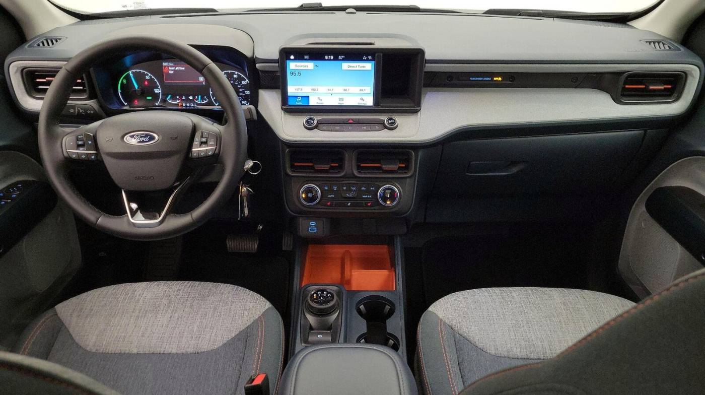2023 Ford Maverick XLT — Pickup Truck — 5,652 mi — Milwaukie, OR