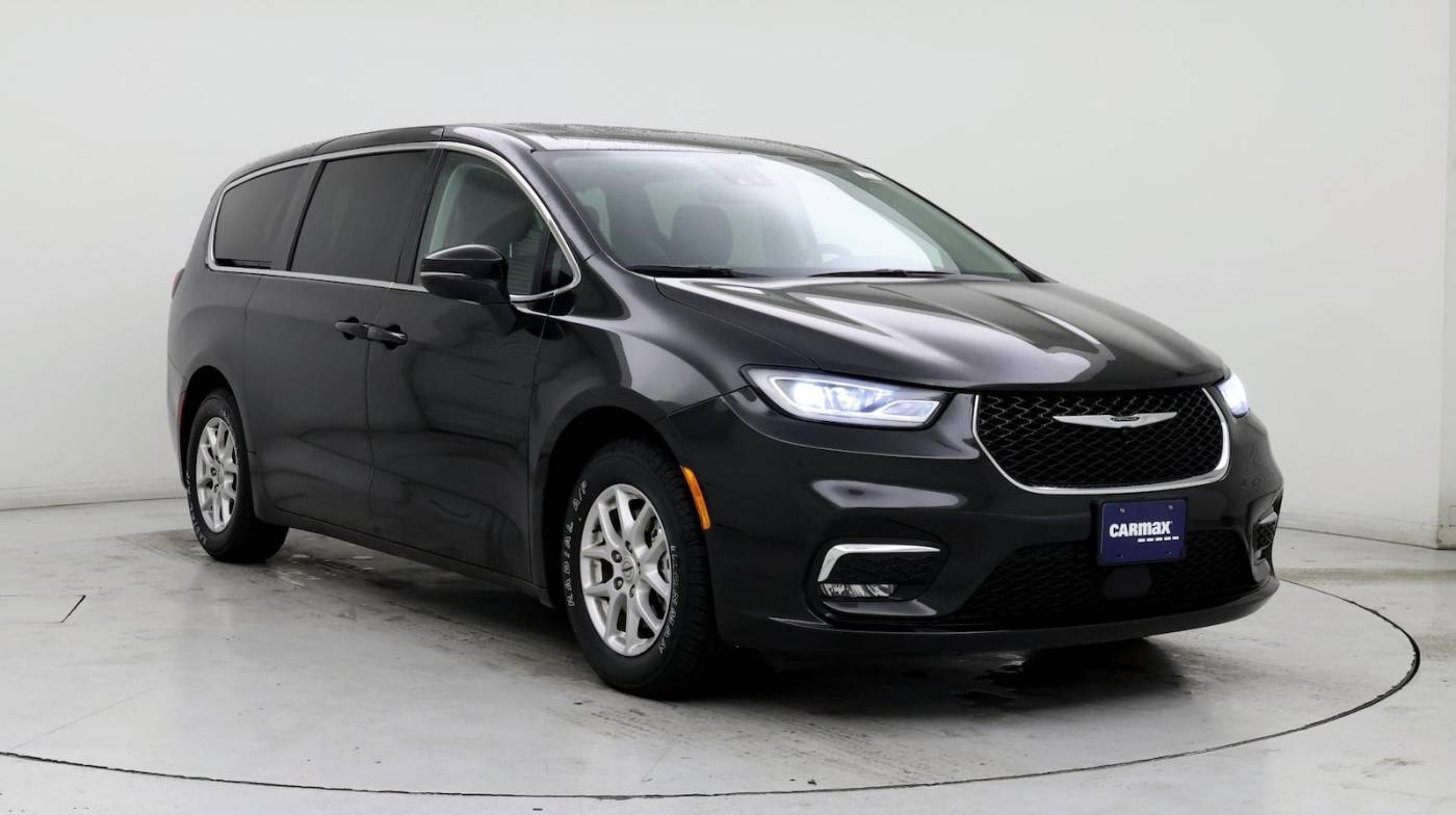 2023 Chrysler Pacifica Touring L — Minivan — 51,620 mi — Milwaukie, OR