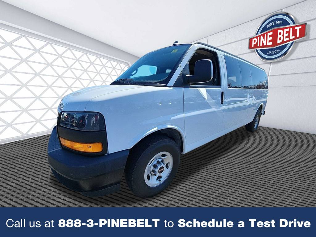 2023 GMC Savana Passenger