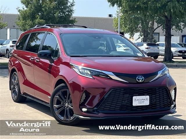 2021 Toyota Sienna XSE — Minivan — 61,522 mi — Arlington, TX