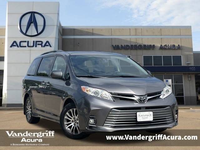 2018 Toyota Sienna L — Minivan — 100,476 mi — Arlington, TX