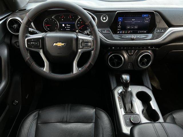 Photo 12