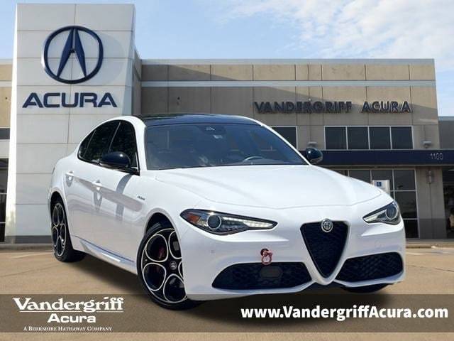 2022 Alfa Romeo Giulia Veloce — Sedan — 17,580 mi — Arlington, TX