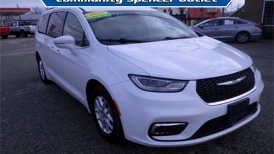 2022 Chrysler Pacifica Touring L — Minivan — 90,334 mi — Bloomington, IN