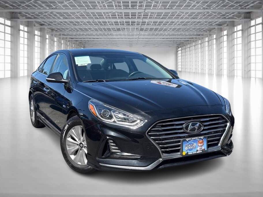 2019 Hyundai Sonata Hybrid SE — Sedan — 93,392 mi — San Jose, CA