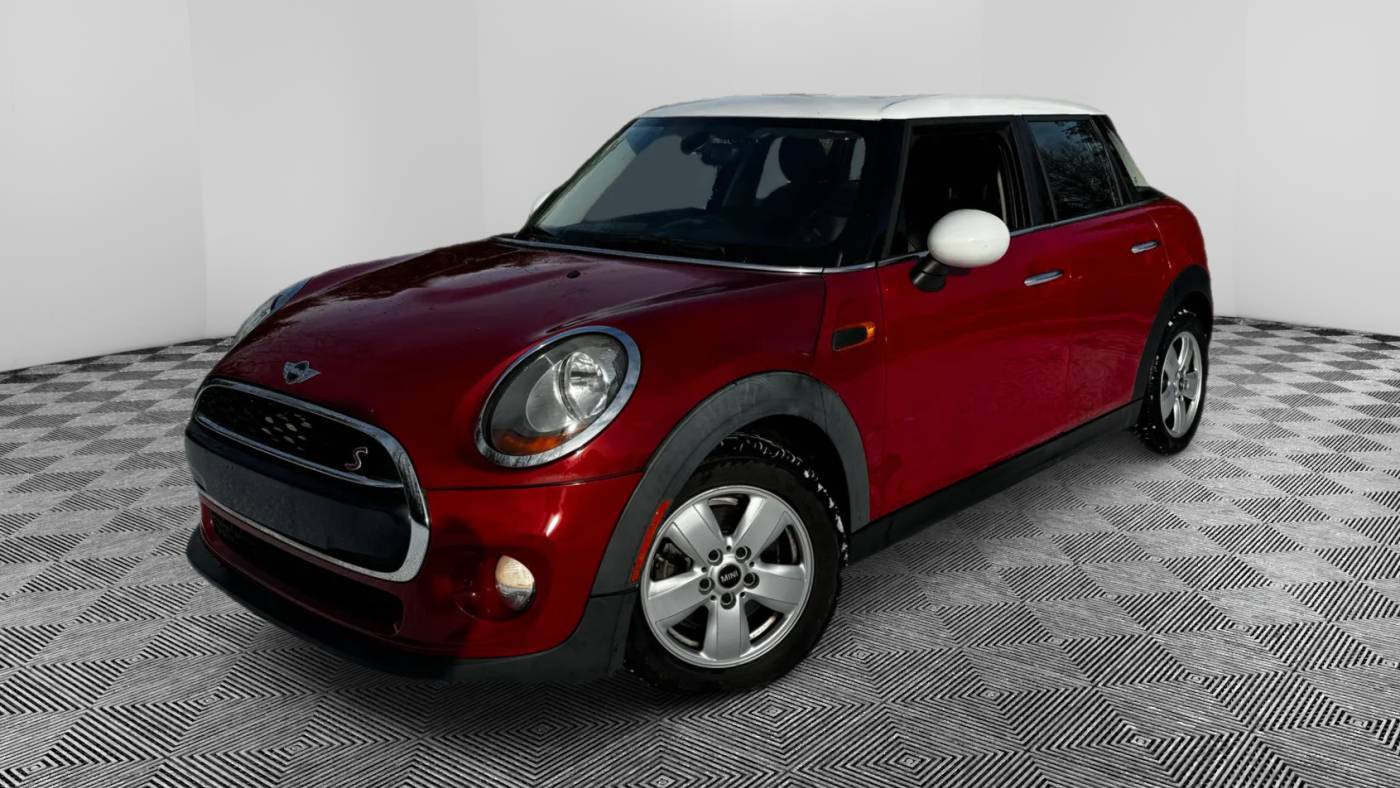 2016 MINI Hardtop Cooper — Hatchback — 95,915 mi — Puyallup, WA