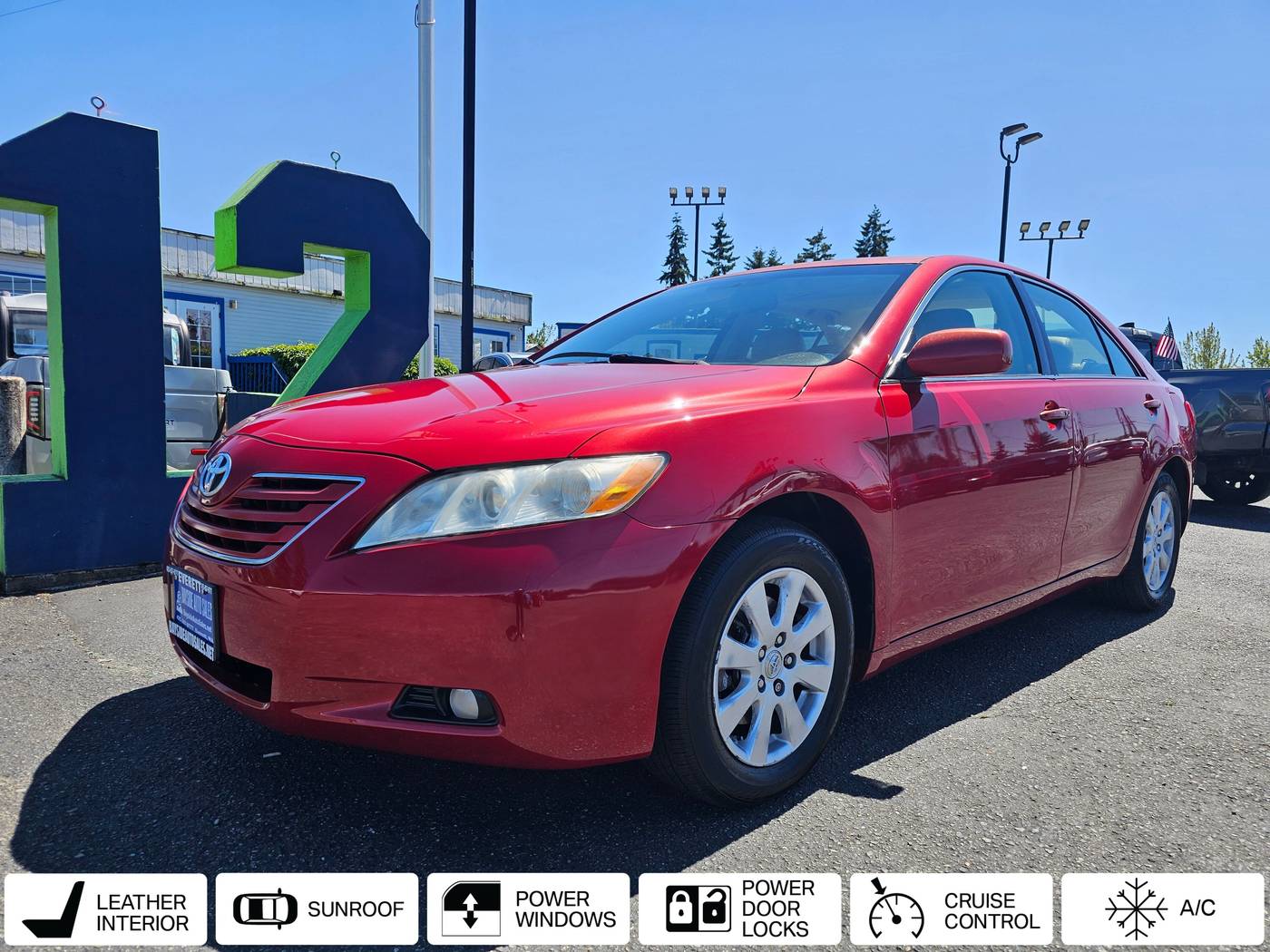 2007 Toyota Camry LE V6 — Sedan — 171,812 mi — Everett, WA