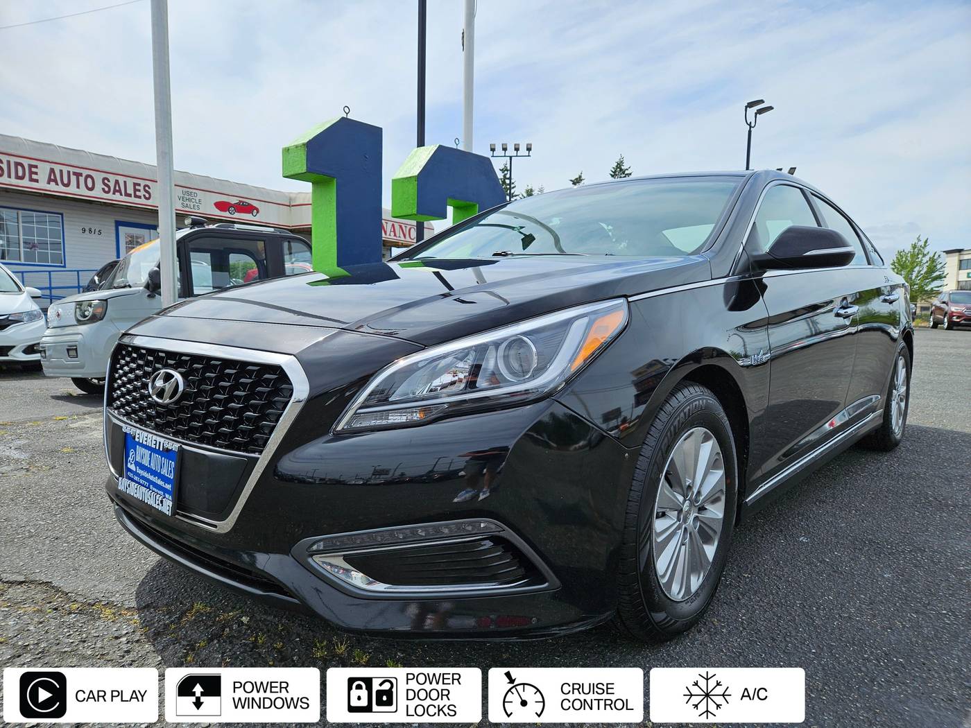 2017 Hyundai Sonata Hybrid SE — Sedan — 177,343 mi — Everett, WA