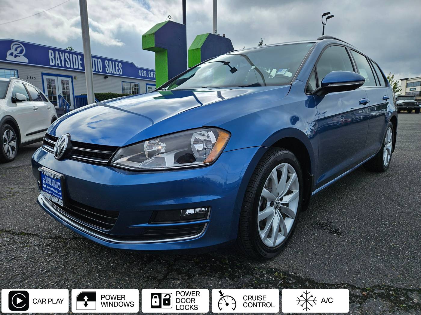 2017 Volkswagen Golf S — Wagon — 52,937 mi — Everett, WA