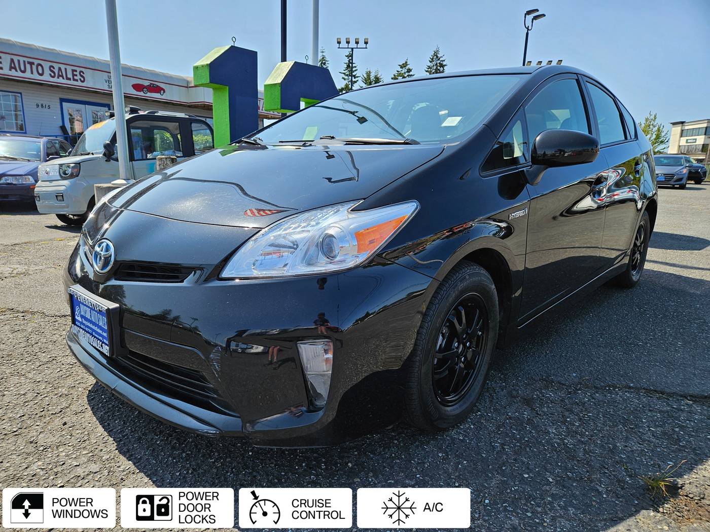 2014 Toyota Prius Three — Sedan — 129,781 mi — Everett, WA