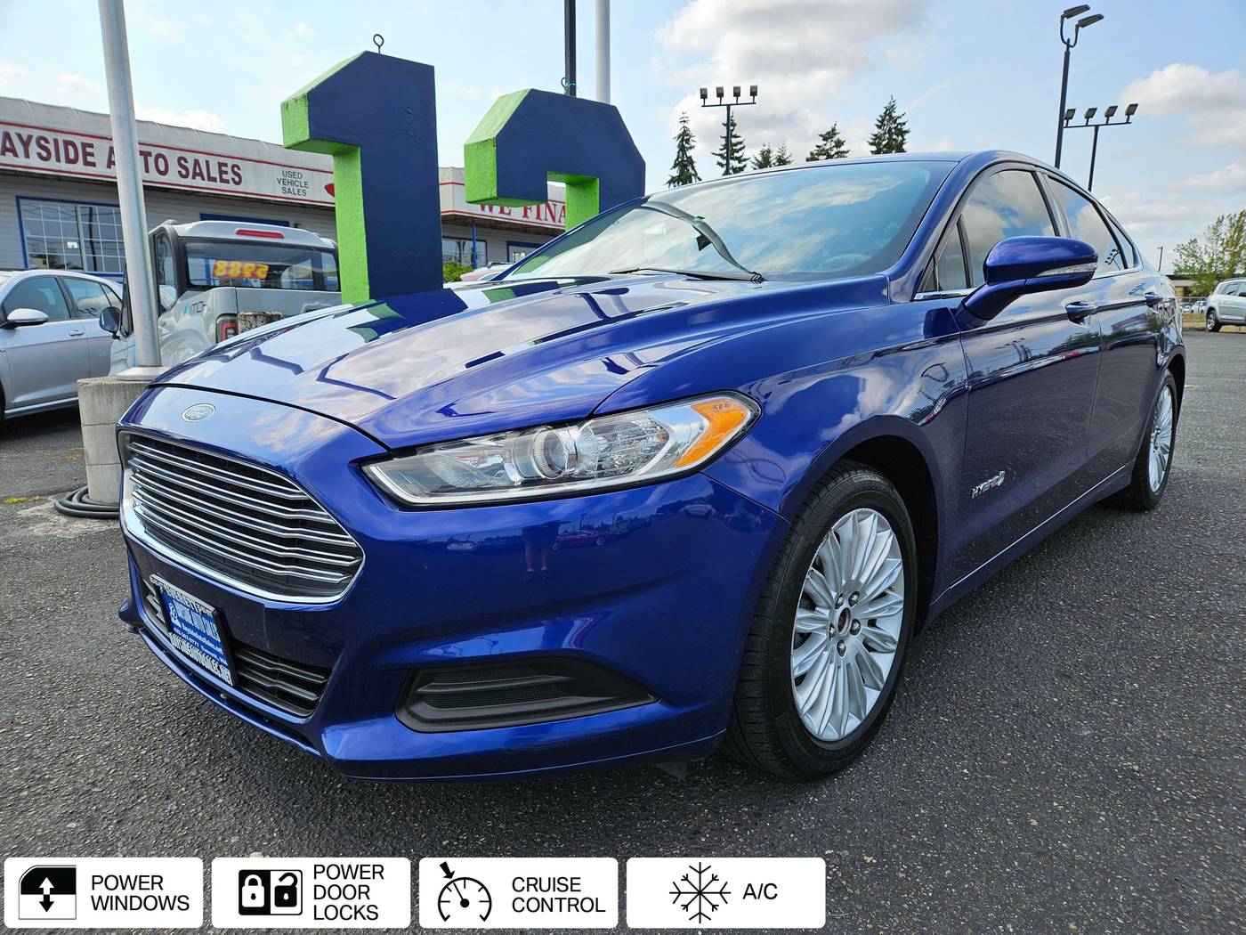 2016 Ford Fusion Hybrid SE — Sedan — 128,266 mi — Everett, WA