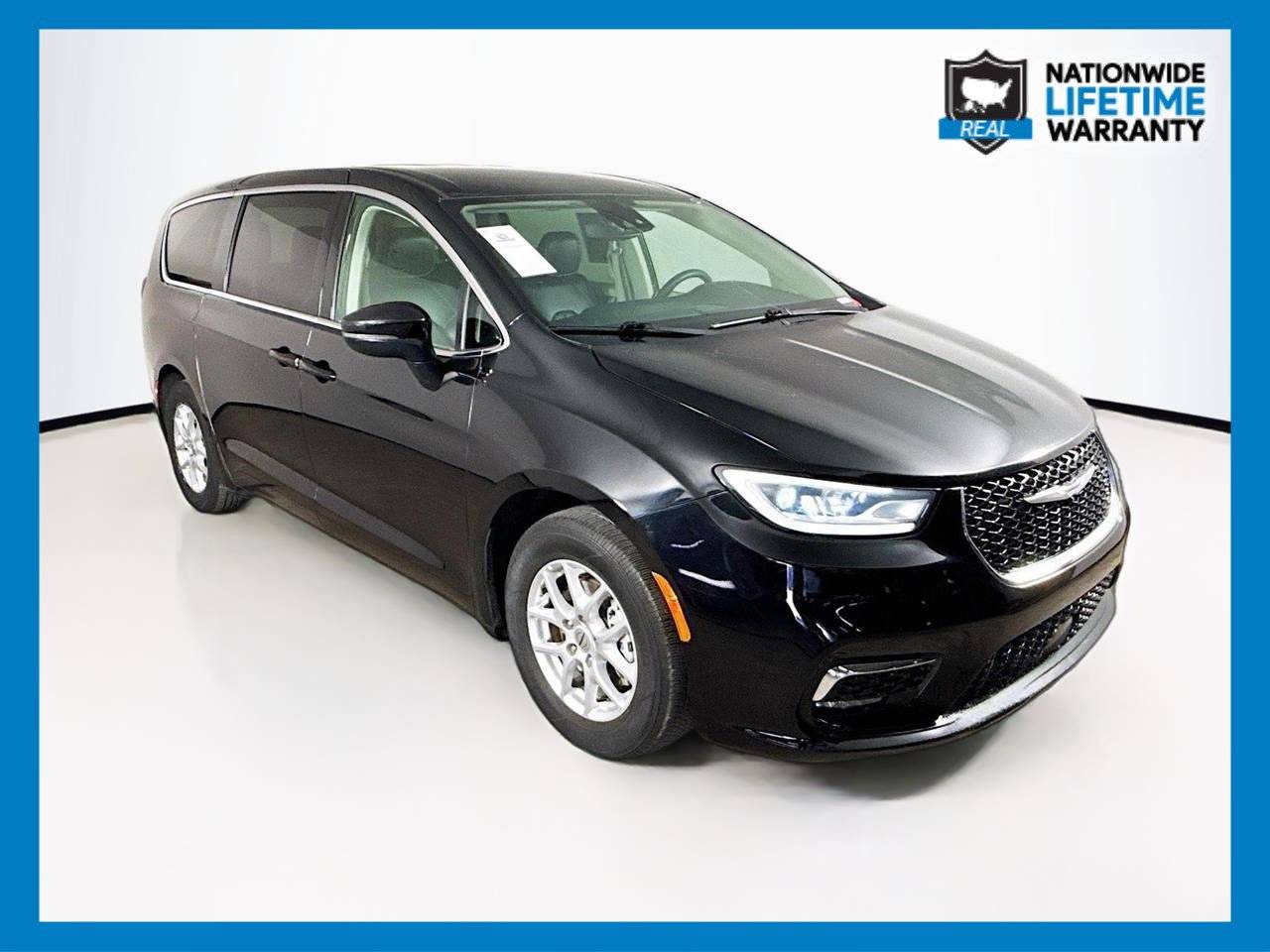 2023 Chrysler Pacifica Touring L — Minivan — 64,296 mi — Tampa, FL