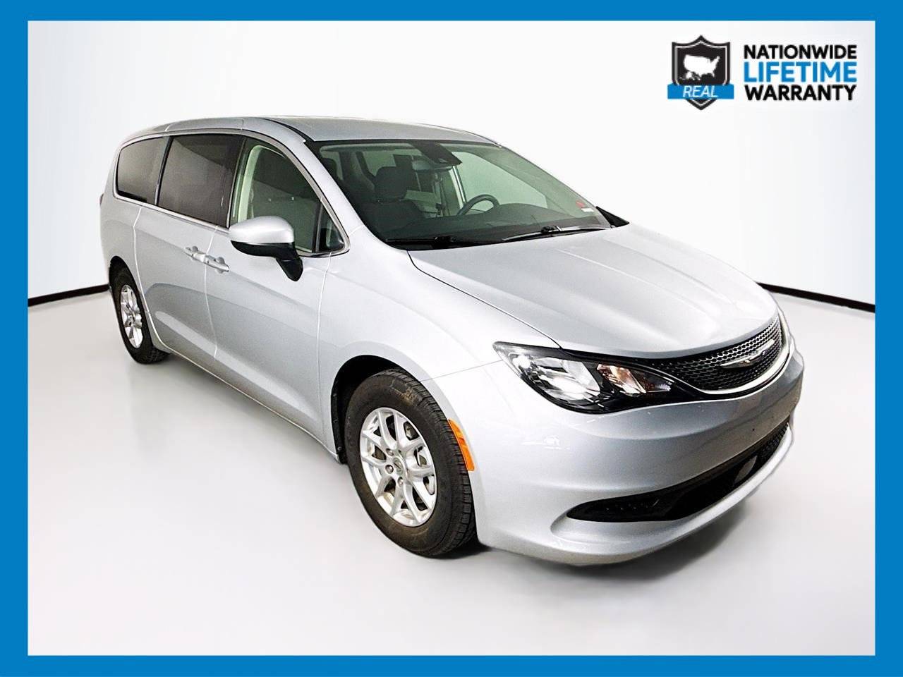2023 Chrysler Voyager LX — Minivan — 60,846 mi — Tampa, FL