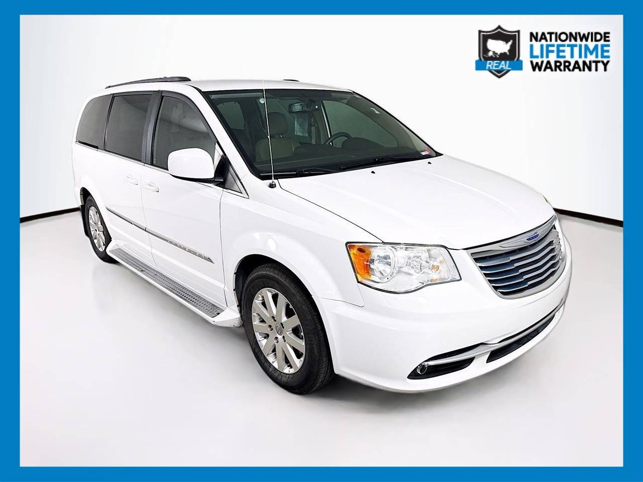 2015 Chrysler Town & Country Touring — Minivan — 122,573 mi — Tampa, FL