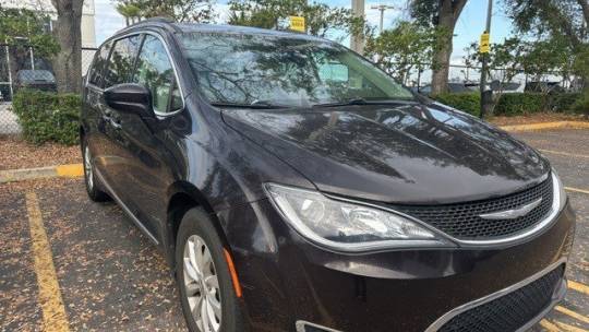 2017 Chrysler Pacifica Touring L — Minivan — 68,772 mi — Tampa, FL