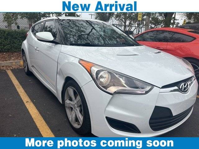 2015 Hyundai Veloster Base — Hatchback — 109,806 mi — Tampa, FL