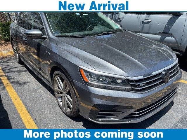 2017 Volkswagen Passat R-Line — Sedan — 106,657 mi — Tampa, FL