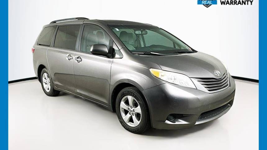 2017 Toyota Sienna LE — Minivan — 87,369 mi — Tampa, FL