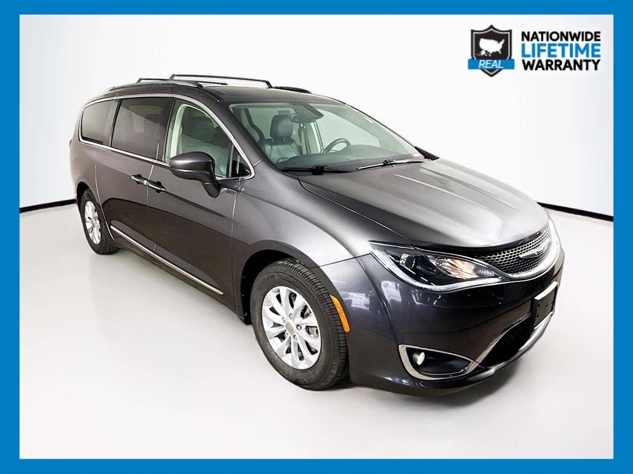 2019 Chrysler Pacifica Touring L — Minivan — 84,681 mi — Tampa, FL