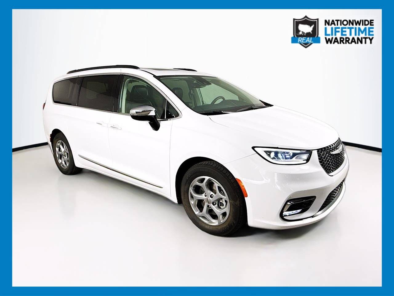 2023 Chrysler Pacifica Limited — Minivan — 67,740 mi — Tampa, FL