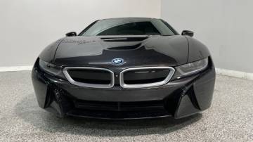 2015 BMW i8 Coupe - Front