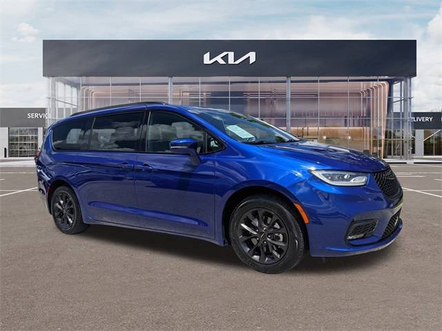2021 Chrysler Pacifica Touring — Minivan — 43,979 mi — Fort Myers, FL