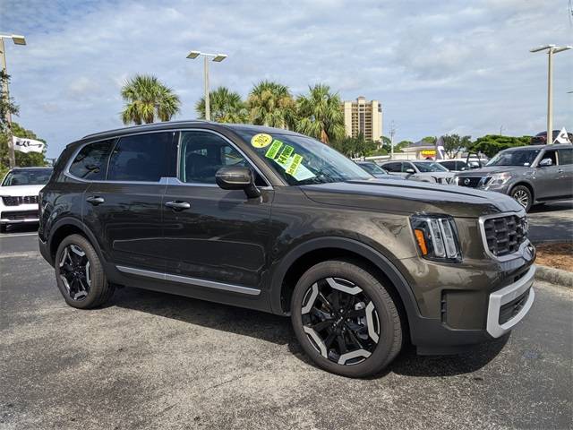 2025 Kia Telluride S — SUV — 3,511 mi — Fort Myers, FL