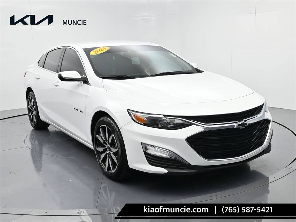 2024 Chevrolet Malibu RS — Sedan — 7,725 mi — Muncie, IN
