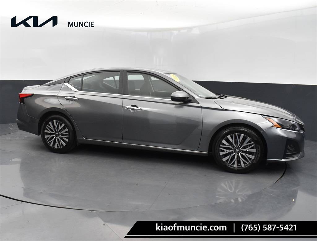 2023 Nissan Altima SV — Sedan — 54,119 mi — Muncie, IN