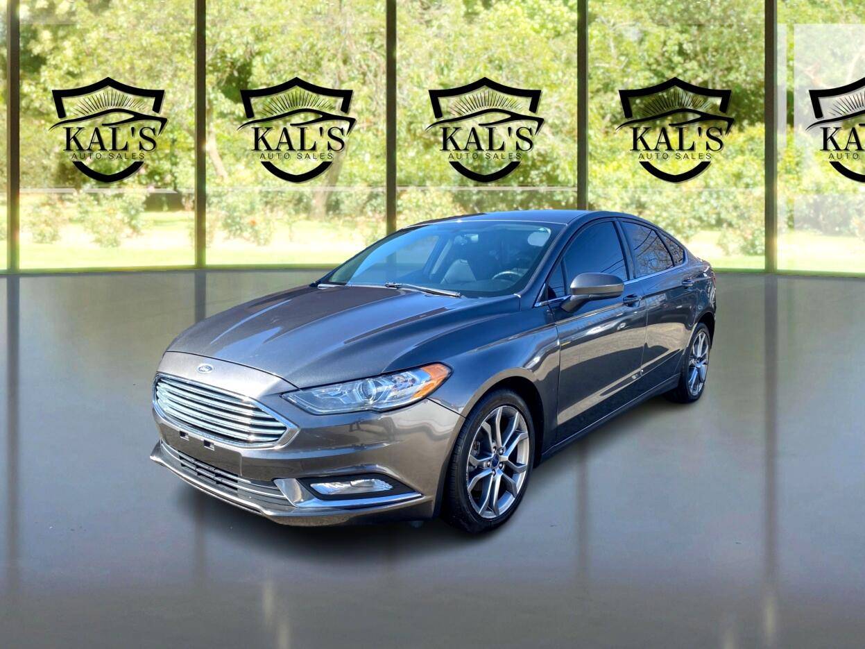 2017 Ford Fusion SE — Sedan — 87,352 mi — Warren, MI