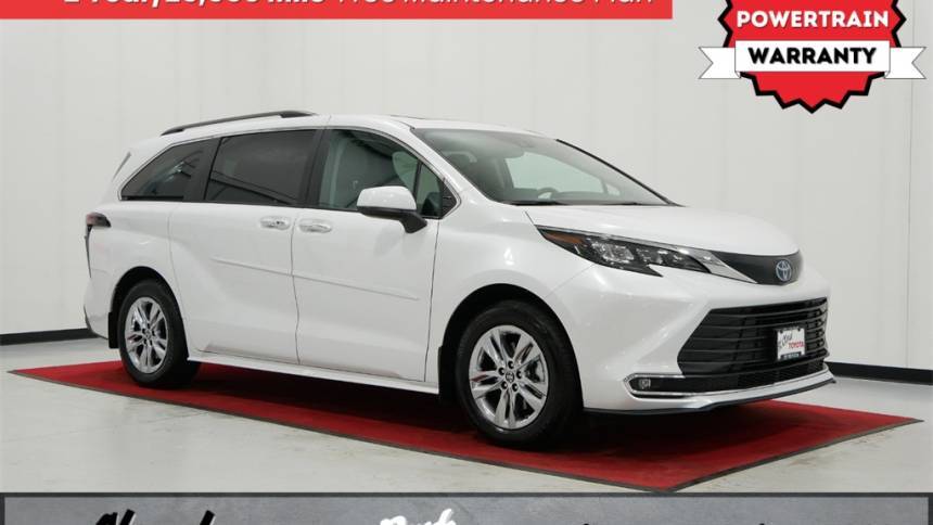2024 Toyota Sienna XLE — Minivan — 5,740 mi — Waite Park, MN