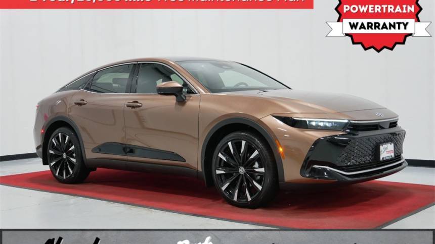 2025 Toyota Crown Platinum — Sedan — 3,290 mi — Waite Park, MN