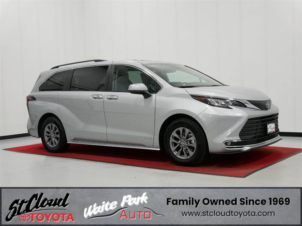 2021 Toyota Sienna XLE — Minivan — 41,571 mi — Waite Park, MN