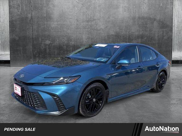 2025 Toyota Camry SE — Sedan — 8,417 mi — Centennial, CO