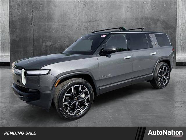 2025 Rivian R1S