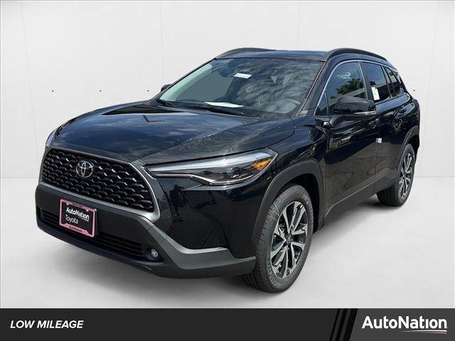 2025 Toyota Corolla Cross XLE — SUV — 7 mi — Centennial, CO