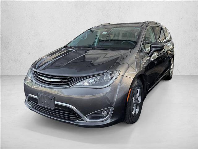2018 Chrysler Pacifica Hybrid Touring L — Minivan — 70,328 mi — Centennial, CO