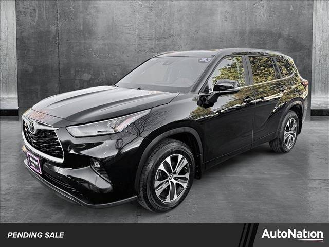 2023 Toyota Highlander XLE — SUV — 36,722 mi — Centennial, CO