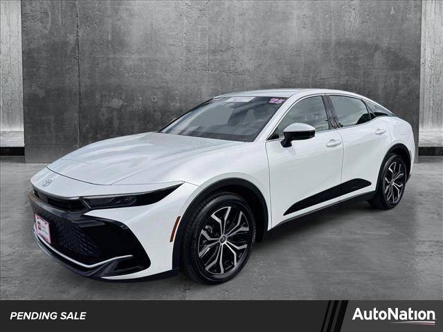 2025 Toyota Crown XLE — Sedan — 4,553 mi — Centennial, CO