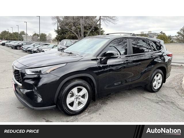 2022 Toyota Highlander LE — SUV — 44,111 mi — Centennial, CO