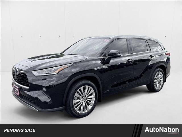 2023 Toyota Highlander Hybrid Platinum — SUV — 66,378 mi — Centennial, CO
