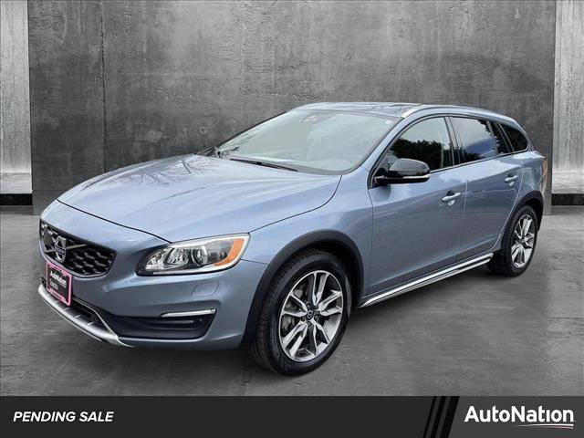 2017 Volvo V60 Cross Country Platinum — Wagon — 83,098 mi — Centennial, CO