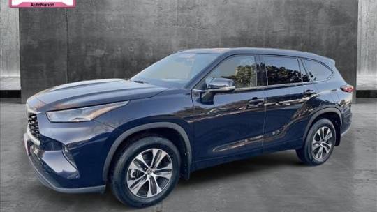 2022 Toyota Highlander XLE — SUV — 52,142 mi — Centennial, CO